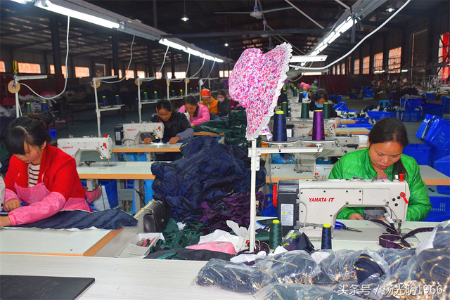 贵州黄平农民工 返乡创办服装厂 带动妇女促脱贫